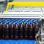 Como explica Elias Assum Sabbag Junior, a variabilidade da matéria-prima no plástico corrugado influencia diretamente desempenho técnico, padronização e controle de qualidade.