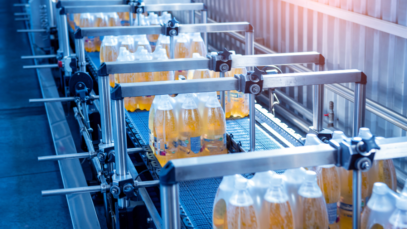 A análise de Elias Assum Sabbag Junior mostra como oscilações na matéria-prima do plástico corrugado impactam resistência, processo produtivo e confiabilidade técnica.